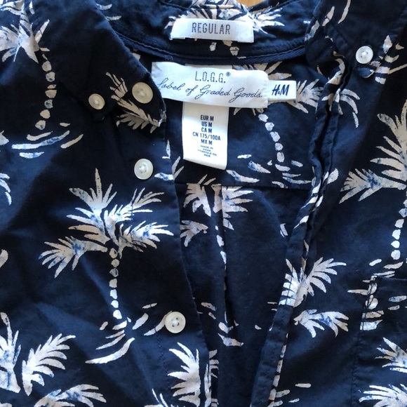 Palm tree button down - Picture 2 of 4